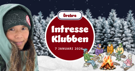 Vinterlandskap med snötäckta granar, lägereld och tecknade personer som sitter runt elden. Text: Örebro Intresse Klubben 7 januari 2026.