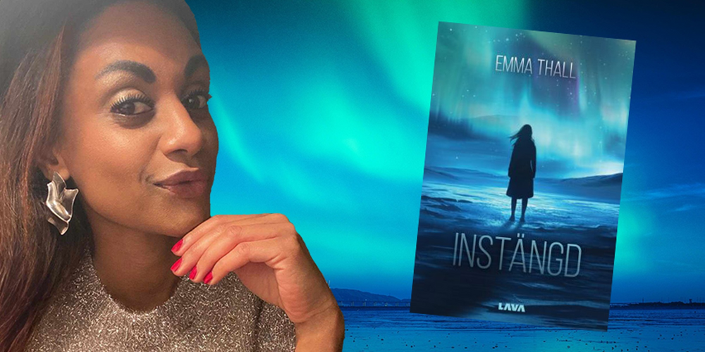 Kvinna med brunt hår och med handen under hakan framför en bakgrund av blått norrsken och framsidan på kvinnans debutbok instängd.