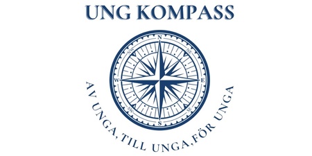 Logotyp med texten 'UNG KOMPASS' och en kompassros, samt texten 'AV UNGA, TILL UNGA, FÖR UNGA' runt kompassen.