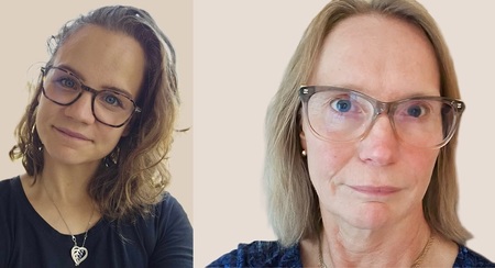 Två kvinnor med glasögon poserar mot en ljus bakgrund, en med lockigt hår och en med rakt hår.