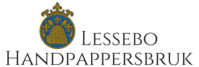 Lessebo Handpappersbruk logotyp med blått och guld emblem och text.