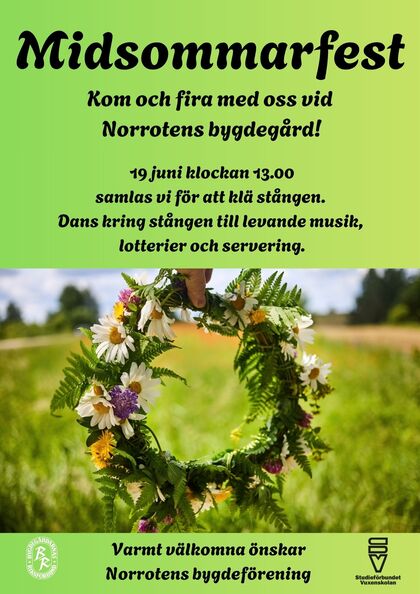 Affisch för midsommarfest med textinformation och en hand som håller en blomsterkrans på en sommaräng.