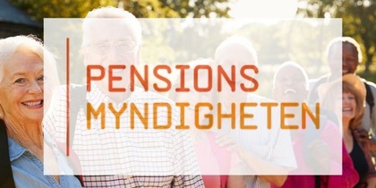 En grupp äldre personer står utomhus i solsken, med texten 'Pensionsmyndigheten' över bilden.