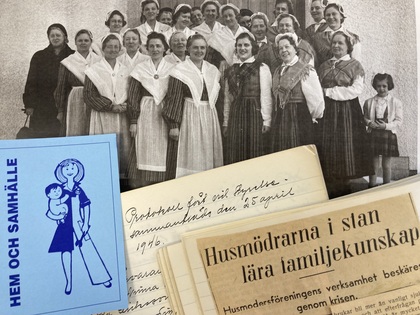 Gammalt gruppfoto av kvinnor i traditionella kläder, med tidningsurklipp och anteckningar på svenska.