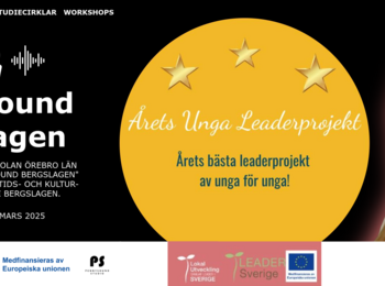 Bild med information om Pennysound Bergslagen, loggor för Studieförbundet Vuxenskolan, Leader Bergslagen, EU, Pennysound Studio, ett emblem för att vi vunnit årets unga Leaderprojekt, och bild på projektledaren Jennifer.