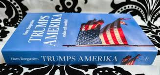 Böå bok med titel Trumps Amerika