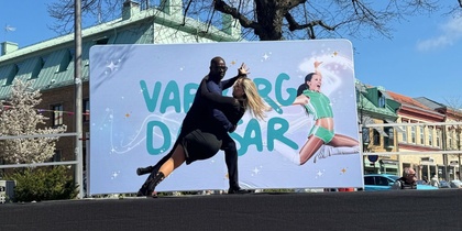 En man och en kvinna dansar pardans