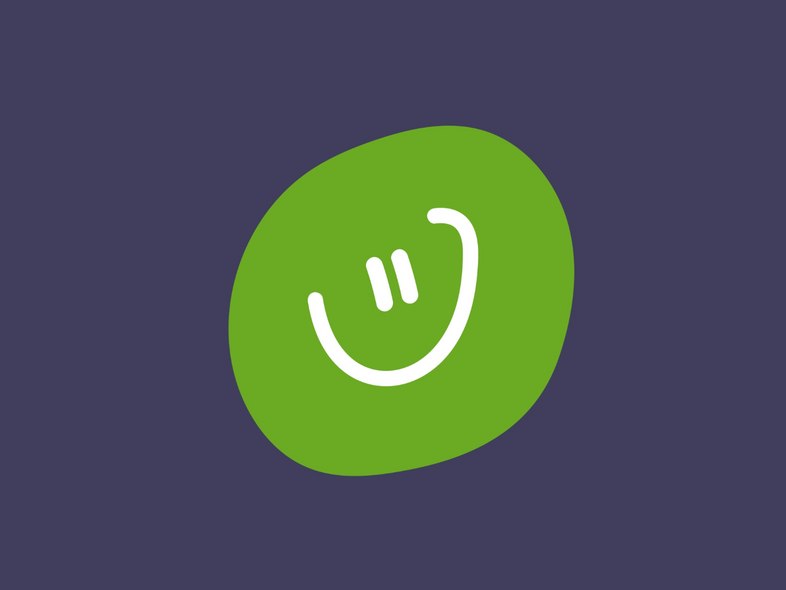 En stiliserad glad smiley i vitt på en grön bakgrund mot mörkblå yta.