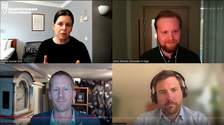 Fyra personer deltar i ett digitalt videomöte, var och en syns i sin egen ruta.