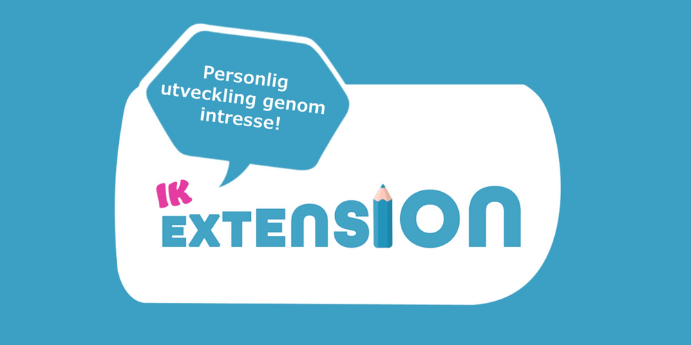 Logotyp med texten 'IK Extension' och pratbubbla med texten 'Personlig utveckling genom intresse!' på blå bakgrund.