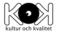 Logotyp med texten 'KOK kultur och kvalitet', där O:et är en svart cirkel med en vit prick i mitten.