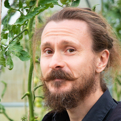 Bild av föreläsare Marek Rolenec