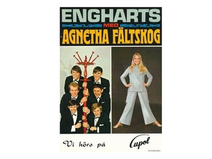 Affisch med texten 'Engharts med Agnetha Fältskog', visar en musikgrupp och en kvinna i ljus kostym.