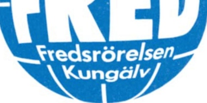 Blå logotyp med texten 'FRED Fredsrörelsen Kungälv' och en grön växt ovanför texten.