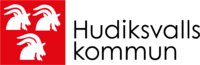 Hudiksvalls kommuns logotyp med tre vita gethuvuden på röd bakgrund och texten 'Hudiksvalls kommun'.