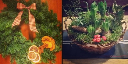 Två juldekorationer: en grön krans med rosett och torkad frukt till vänster, och en korg med växter och bär till höger.