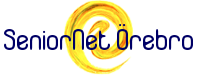 Logotyp för SeniorNet Örebro med blå text och en gul spiral i bakgrunden.