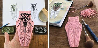 Två bilder visar en handgjord stämpel av en insekt, ritad och snidad i rosa gummi, samt verktyg och tryckta motiv.