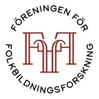 Logotyp med texten 'Föreningen för folkbildningsforskning' runt två stiliserade bokstäver F i rött.