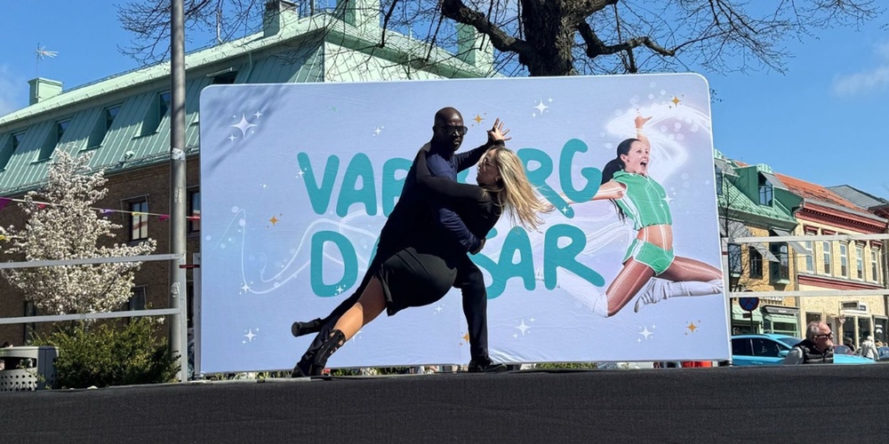 En man och en kvinna dansar pardans